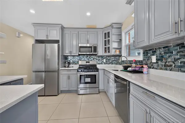 14330 185th ST, Springfield Gardens, NY 11413