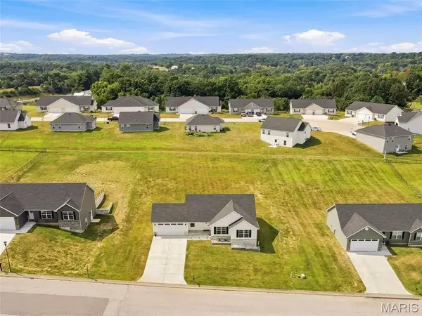 298 Lake Labadie DR, Labadie, MO 63055