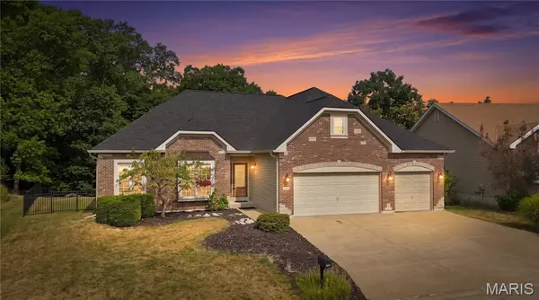 2386 Appaloosa TRL, High Ridge, MO 63049
