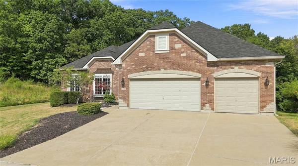 2386 Appaloosa TRL, High Ridge, MO 63049