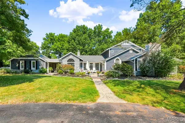 6020 Lafayette DR, Weldon Spring, MO 63304