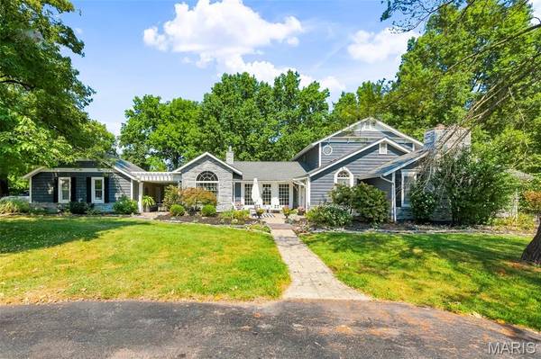 6020 Lafayette DR, Weldon Spring, MO 63304