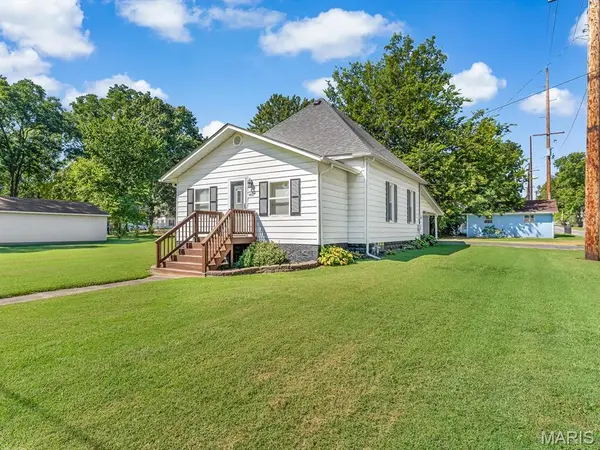 401 S 5th ST, Coulterville, IL 62237