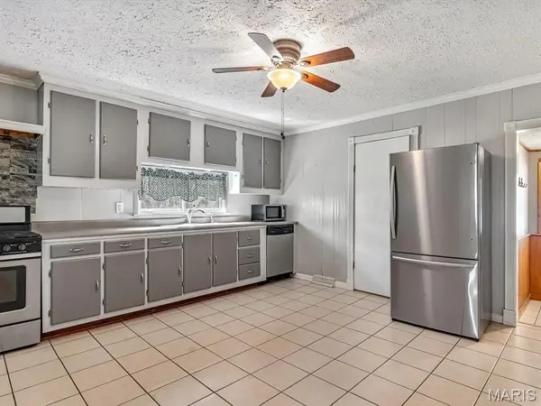 401 S 5th ST, Coulterville, IL 62237