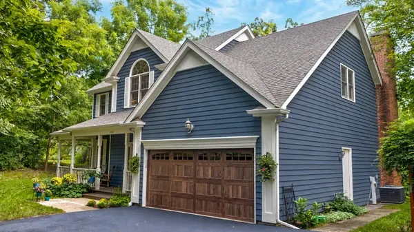 300 White Tail LN, Ingleside, IL 60041