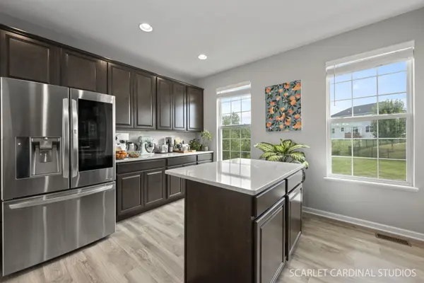 1491 Deer Pointe DR, South Elgin, IL 60177