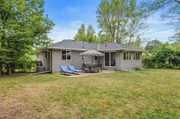 678 Eldridge AVE W, Roseville, MN 55113