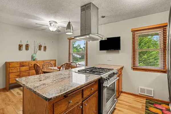 8320 Isle AVE S, Cottage Grove, MN 55016