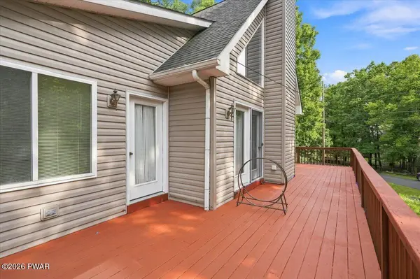 143 Heritage Dr DR, Lackawaxen, PA 18435