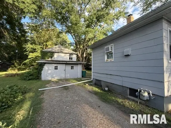 525 S LAFAYETTE ST #4, Macomb, IL 61455
