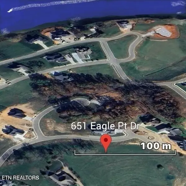 651 Eagle Pt Drive, Loudon, TN 37774