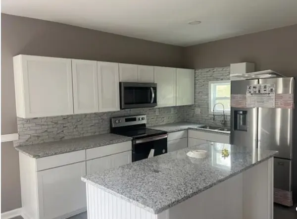 32 Peachtree ST, Clinton, SC 29325