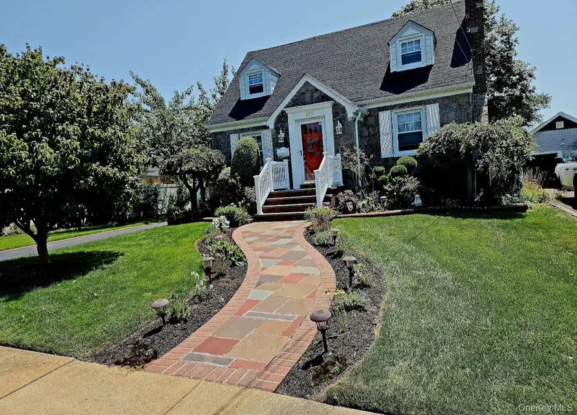 199 Claxton AVE, Bellmore, NY 11710