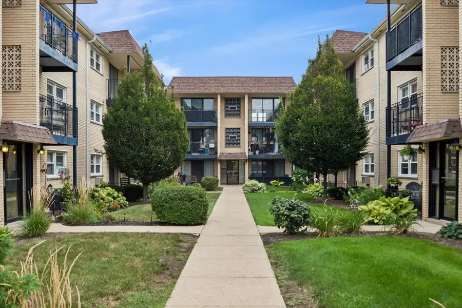 6551 N Harlem AVE #3S, Chicago, IL 60631