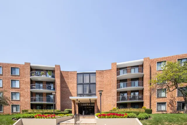 1515 E Central RD #258A, Arlington Heights, IL 60005