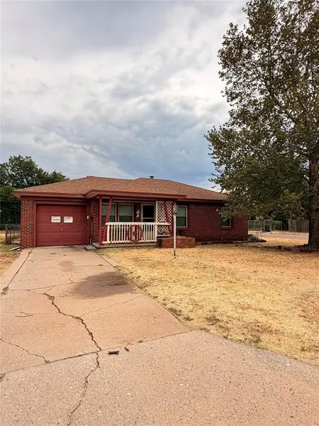 1300 N Park AVE, Altus, OK 73521