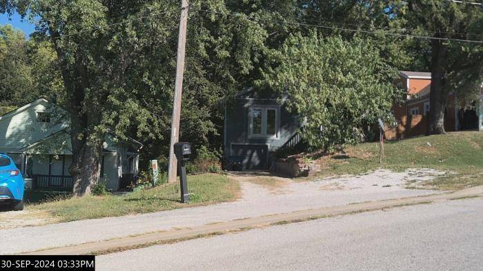 105 City Park DR, Kansas City, KS 66102