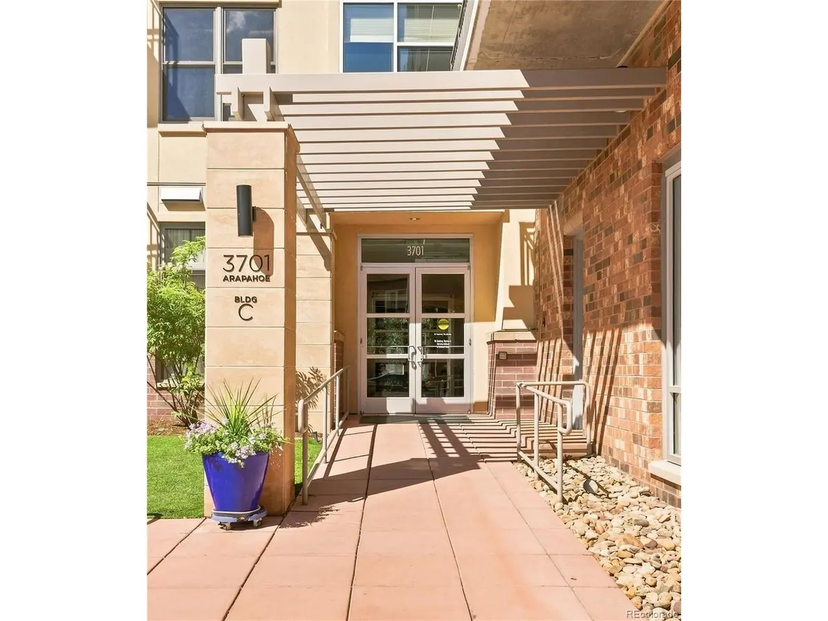 3701 Arapahoe #402, Boulder, CO 80303