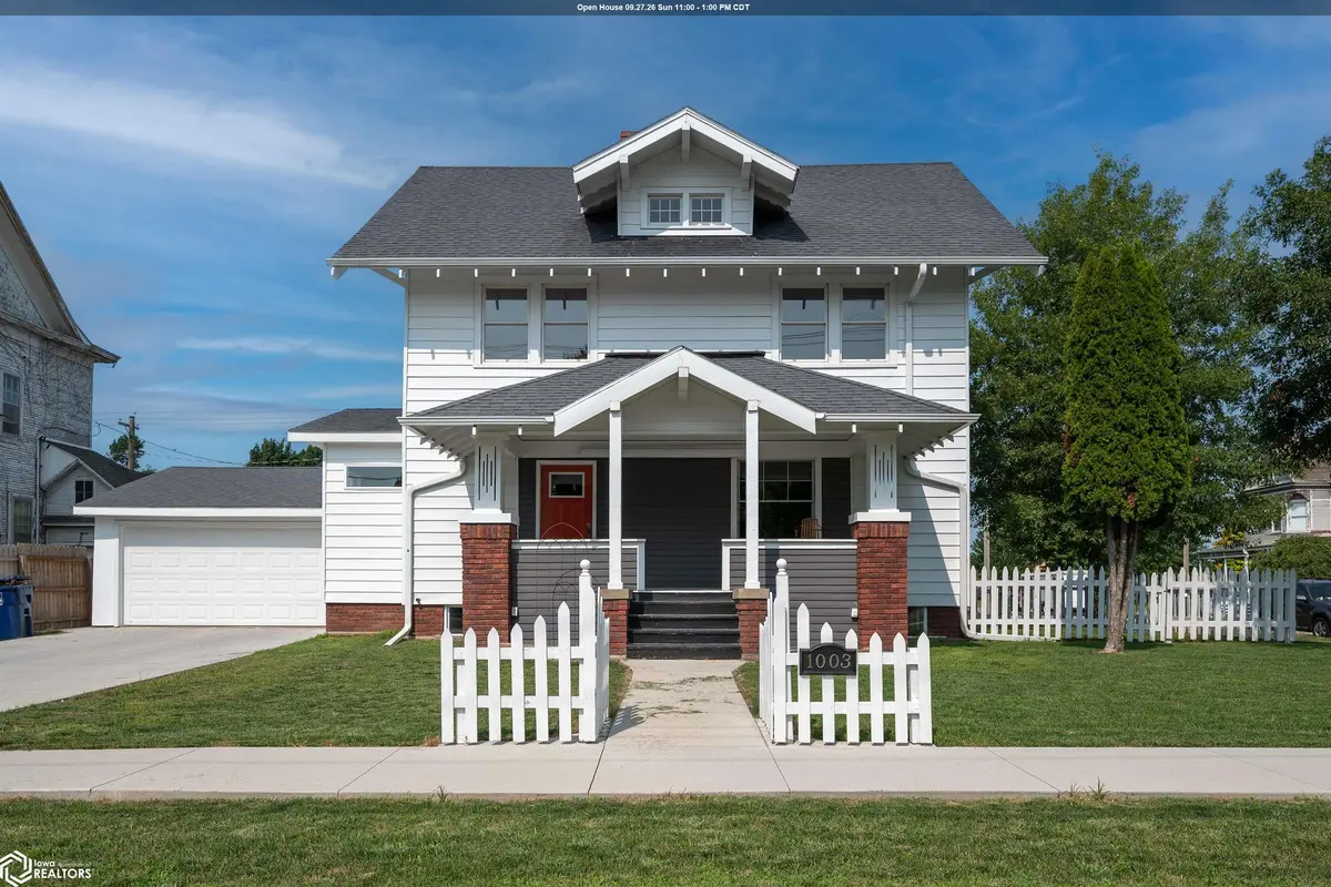 1003 2nd AVE, Vinton, IA 52349
