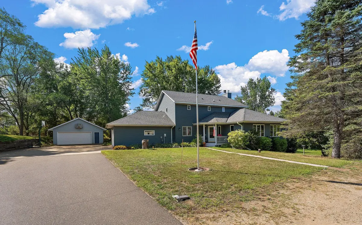 13145 4th ST N, Stillwater, MN 55082