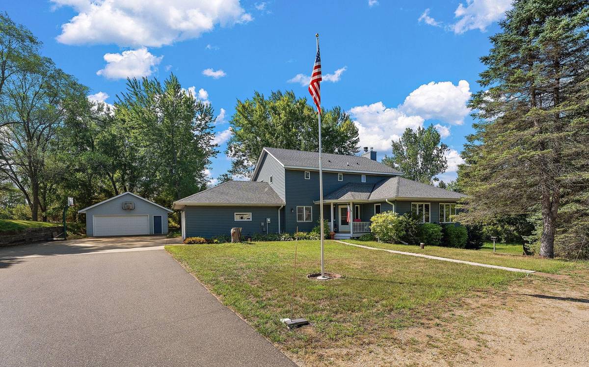 13145 4th ST N, Stillwater, MN 55082