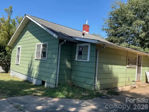 1311 Dekalb ST S, Shelby, NC 28152