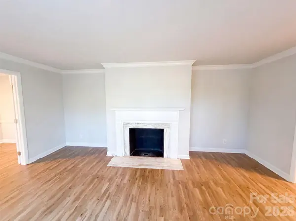 1524 Mt Holly Huntersville RD, Charlotte, NC 28214