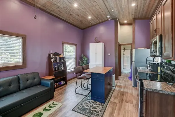 7425 SW 101ST RD, Osceola, MO 64776