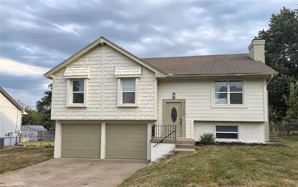 21400 W 181st TER, Olathe, KS 66062