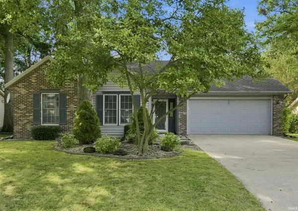 9632 Mariners Ridge DR, Fort Wayne, IN 46819-2400