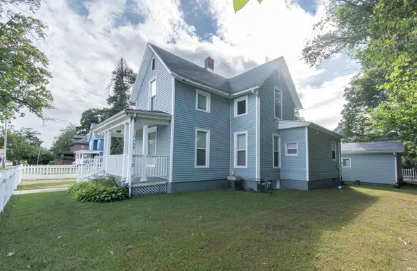 1629 Prairie ST, Elkhart, IN 46516-3428