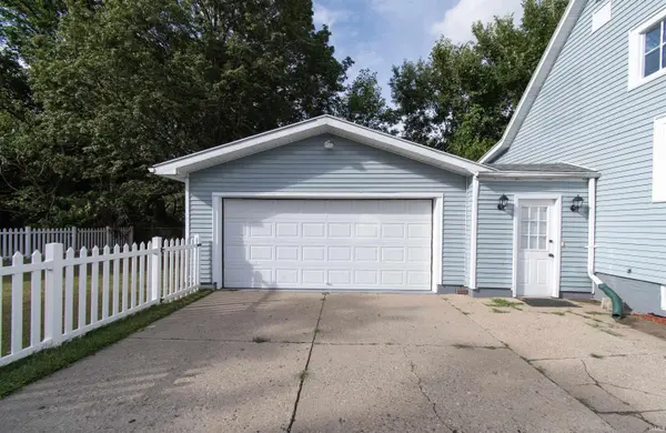 1629 Prairie ST, Elkhart, IN 46516-3428