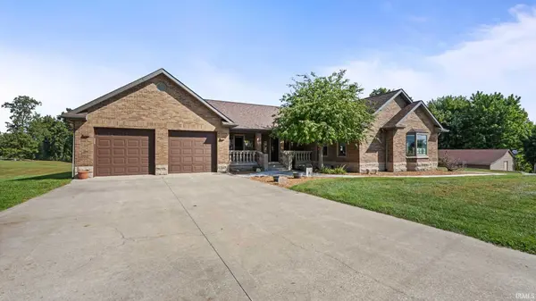2771 Pleasant Run RD, Heltonville, IN 47436