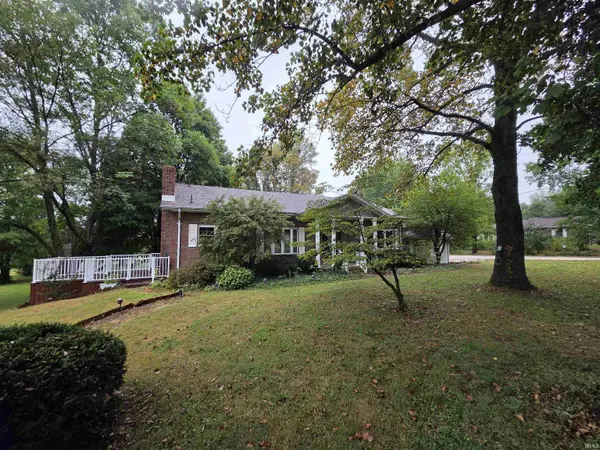 3311 E Warren Circle ***, Vincennes, IN 47591