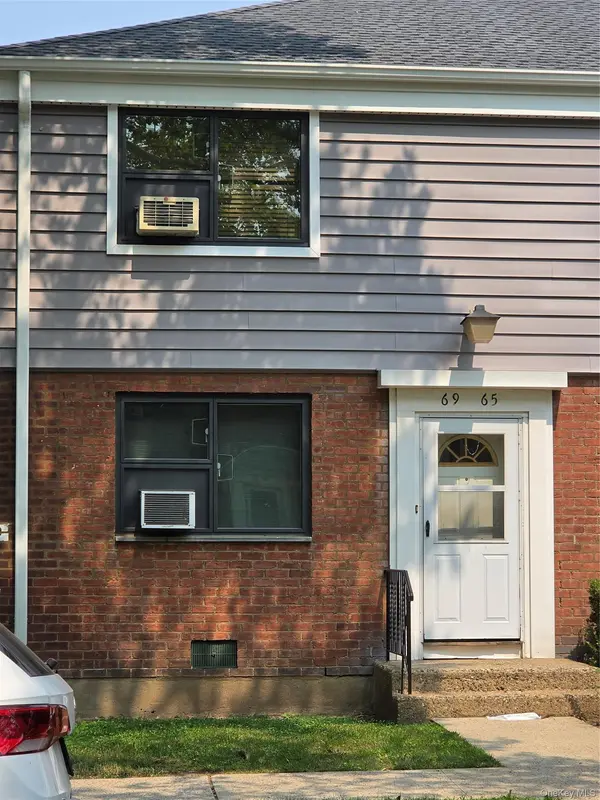 69-65 218th ST #Duplex, Oakland Gardens, NY 11364