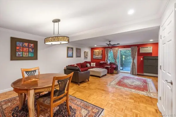 36 Yorkshire DR, Suffern, NY 10901