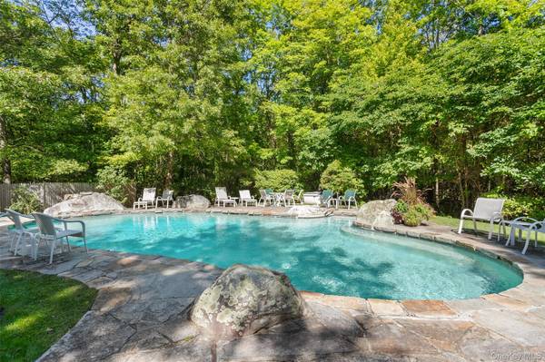 29 Bender WAY, Pound Ridge, NY 10576