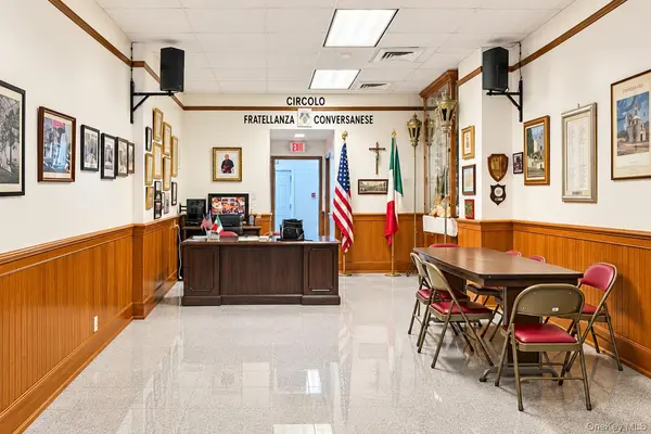 145-20 14th AVE, Whitestone, NY 11357
