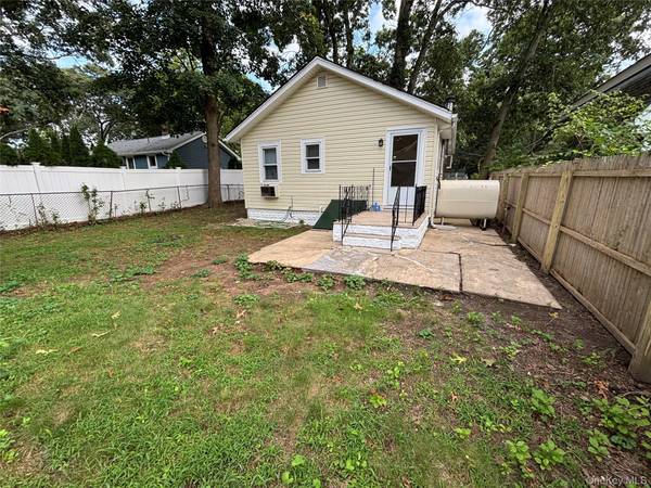 103 Maple ST, Lake Grove, NY 11755