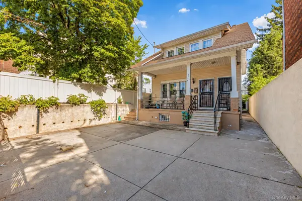 4558 Richardson AVE, Bronx, NY 10470