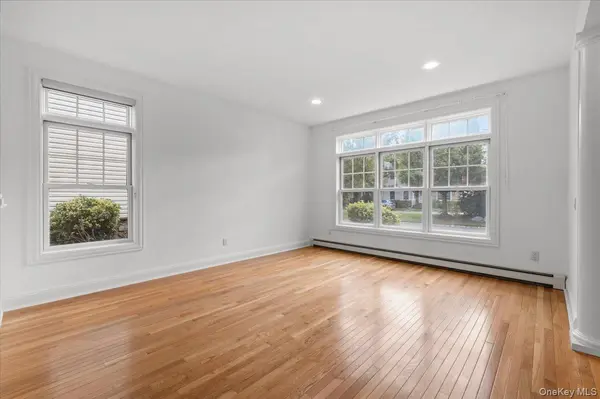 238 Harbor View DR #238, Port Washington, NY 11050