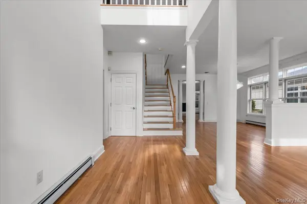 238 Harbor View DR #238, Port Washington, NY 11050