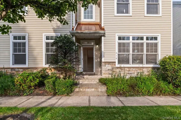 238 Harbor View DR #238, Port Washington, NY 11050