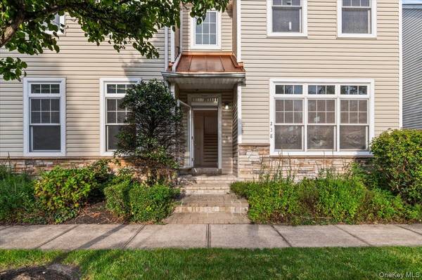 238 Harbor View DR #238, Port Washington, NY 11050