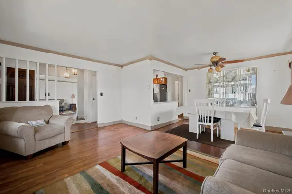 983 Cayuga RD, West Hempstead, NY 11552
