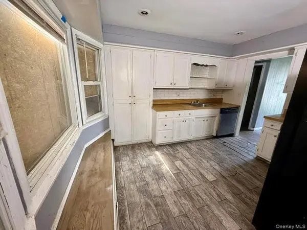 76 Wilson AVE, Mastic Beach, NY 11951