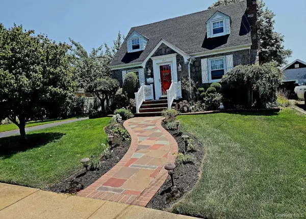 199 Claxton AVE, Bellmore, NY 11710