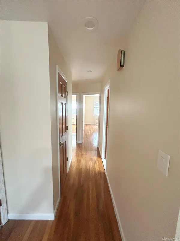 83-58 265th Street, Glen Oaks, NY 11004