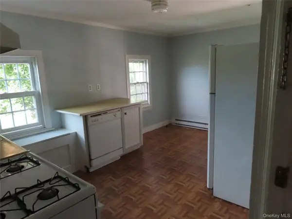 67 Prospect Street, Babylon, NY 11702