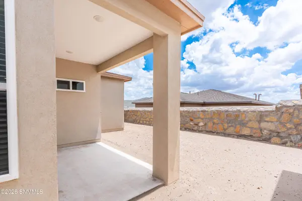 1132 Water Garden Court CT, Sunland Park, NM 88063